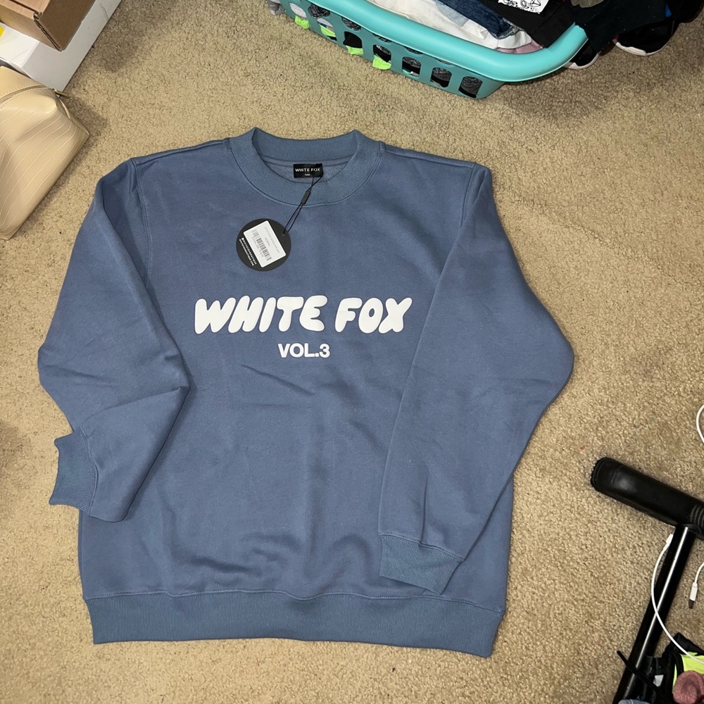 White Fox Boutique Volume 3 Sweatshirt & Shorts Set (Ocean) - Picture 15 of 16
